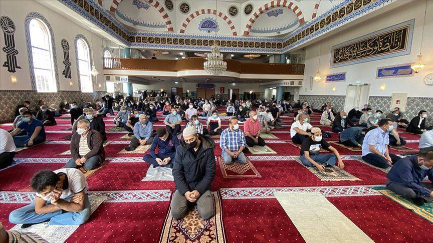 Cuma namazı saat kaçta? 24 Ekim 2025 İstanbul, Ankara ve İzmir için Diyanet Cuma namazı vakitlerini açıklandı! 8